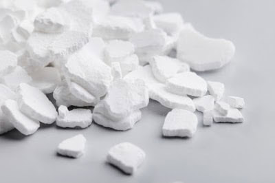 White calcium chloride, the desiccant for the ASTM E96 test