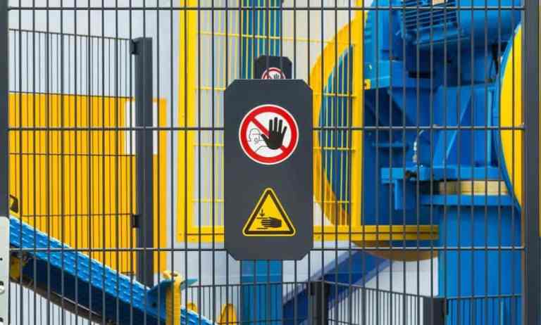 Red and Yellow safety signs for do not touch according to ANSI Z535.1-2022.