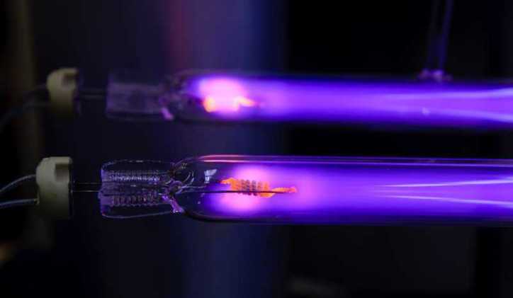 UV lamps adhering to safety and risk assessments specifications in ANSI/IES RP 27.1-22.
