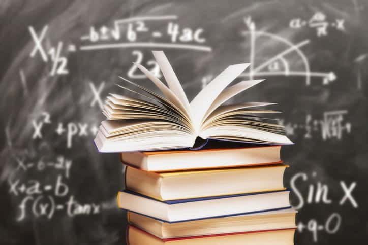 Physics textbooks specifying the International System of Quantities, adhering to ISO 80000-1:2022.