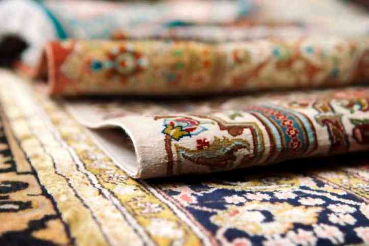 Persian rugs made out silk carpet fibers that adheres to ISO 18168:2015 textile flooring testing requirements.