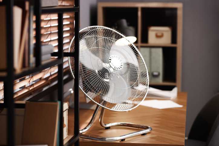 Electric fan adhering to sound guidelines in ANSI/AMCA 320-23.