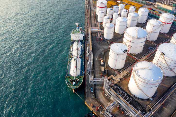 Oil storage tank for marine fuels that adhere to ISO 8217:2024.