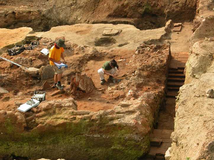 King Tut's Tomb Two archaeologists at work at an archaeological site
