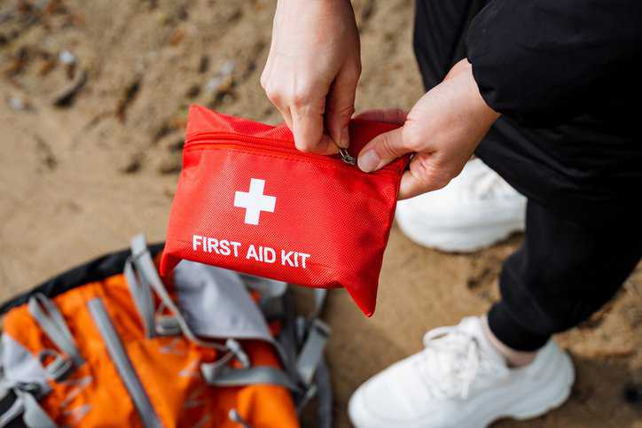 First aid kit for emergency use with Class A contents adhering to ANSI/ISEA Z308.1-2021 requirements.