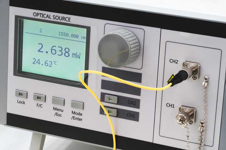 Device for measuring optical sources, and electrical voltage that adheres to ANSI/IES LM-85-23 LED measurement specifications.