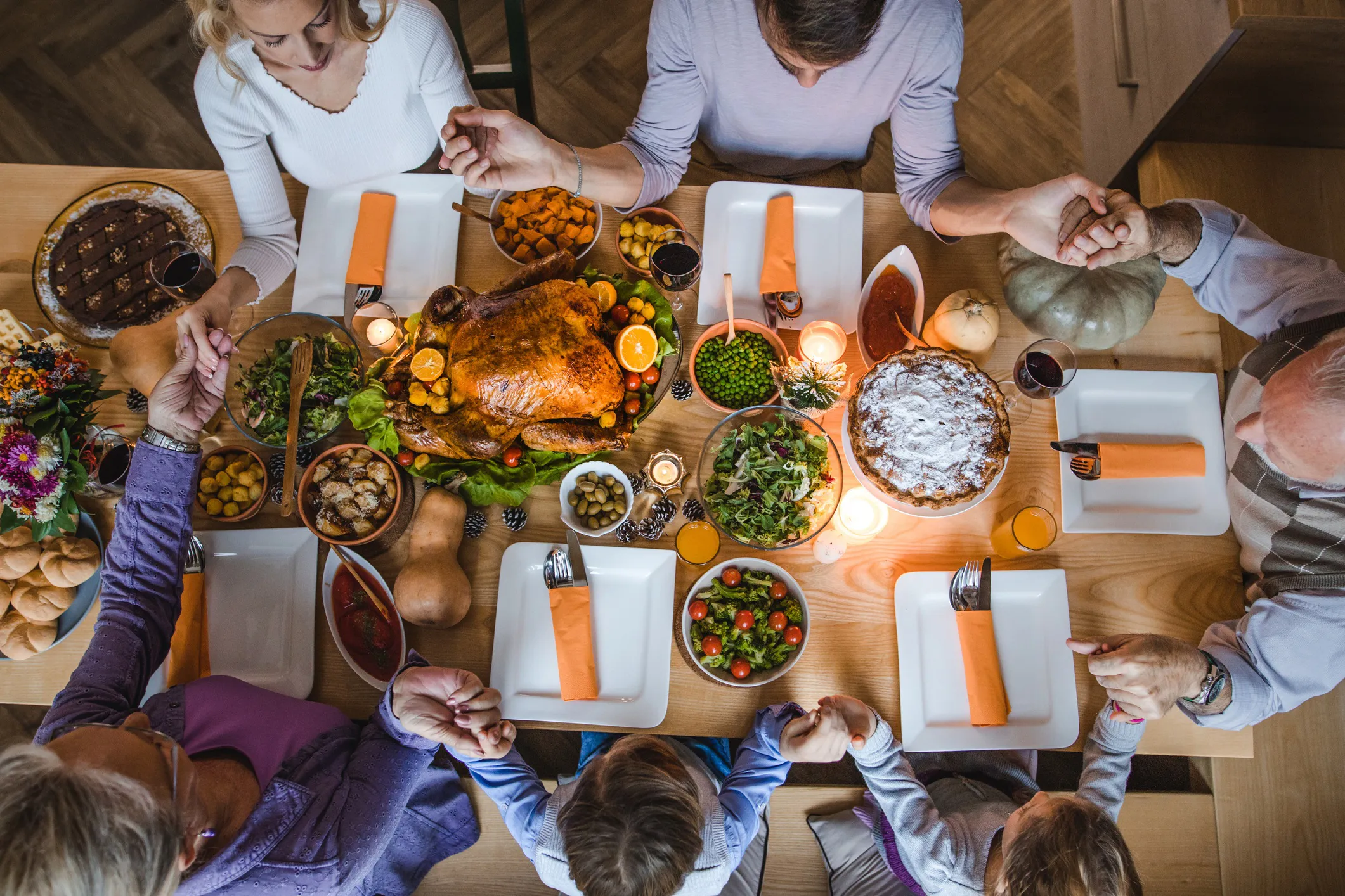 A safe and delicious Thanksgiving feast, thanks to ISO 22000:2018 food safety management standards ensuring safe food preparation, from farm to table.