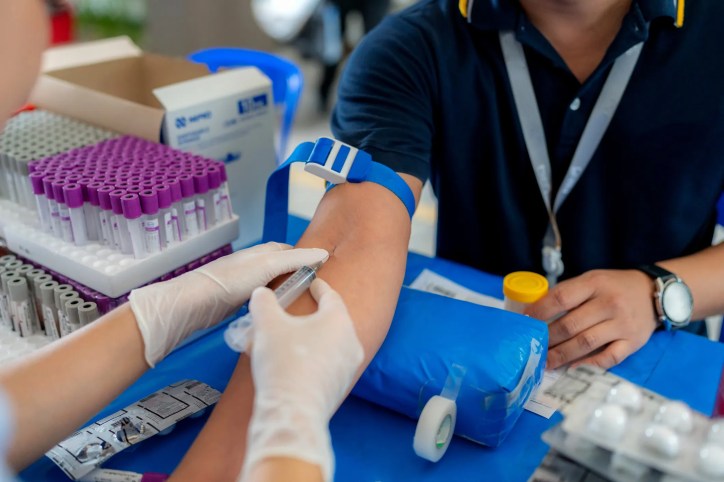 Needle-based injection systems (syringes, autoinjectors, pen injectors) that adhere to ISO 11608-1:2022 that are used for safe and precise drug delivery to prevent disease.