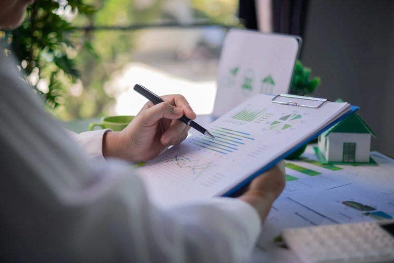 ISO 14001:2026 transition concept showing environmental management system updates, compliance planning, and sustainability strategy.