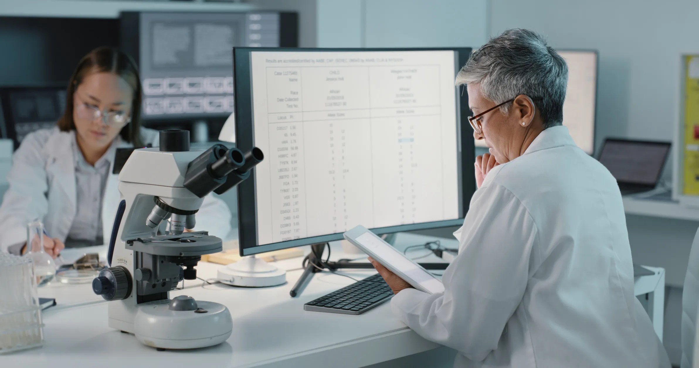 Clinical research team conducting a medical device trial in a controlled healthcare setting following the ISO 14155:2026 standard.